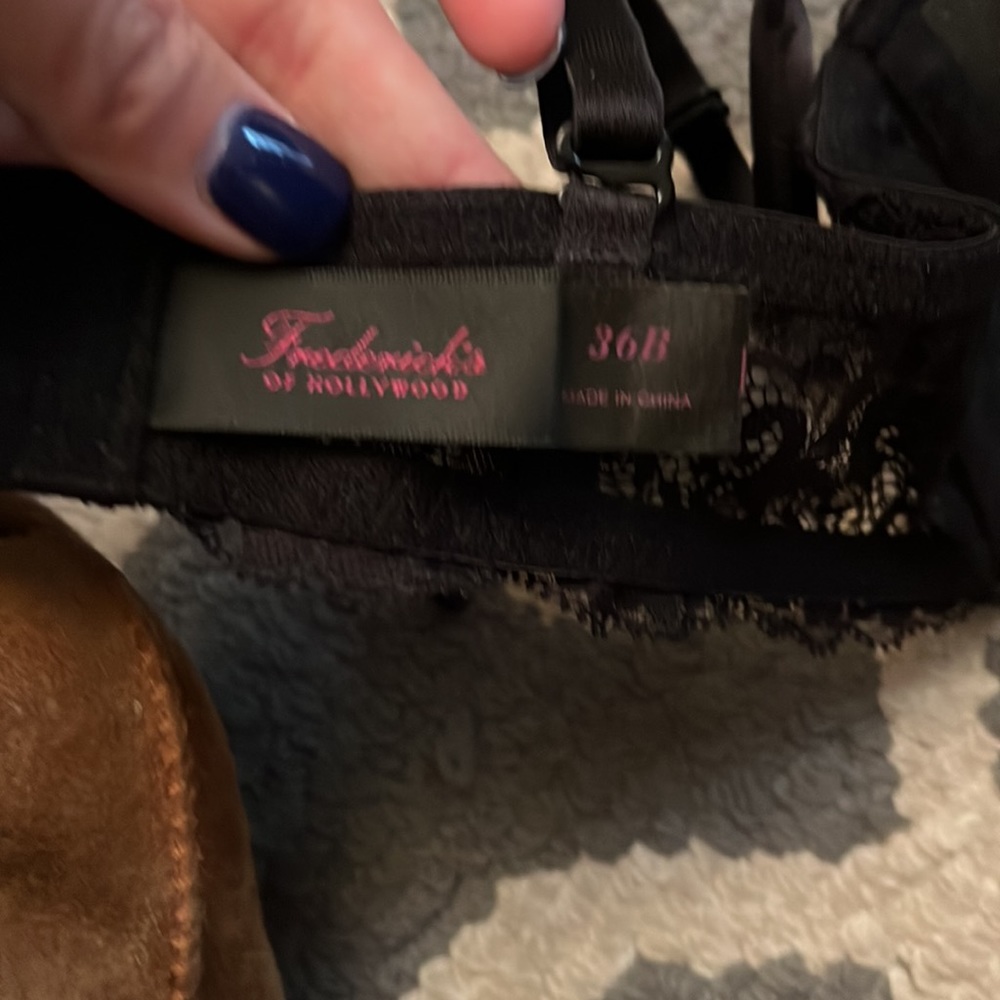 Nwot fredericks of Hollywood black push-up bra 36b - Picture 2 of 2